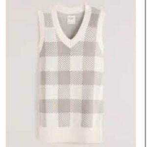 Abercrombie vest sweater dress in LT